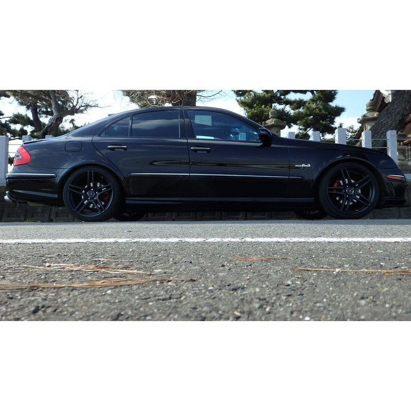 Mercedes Benz E320 (E63 AMG replica) for sale (N.7966) view 8