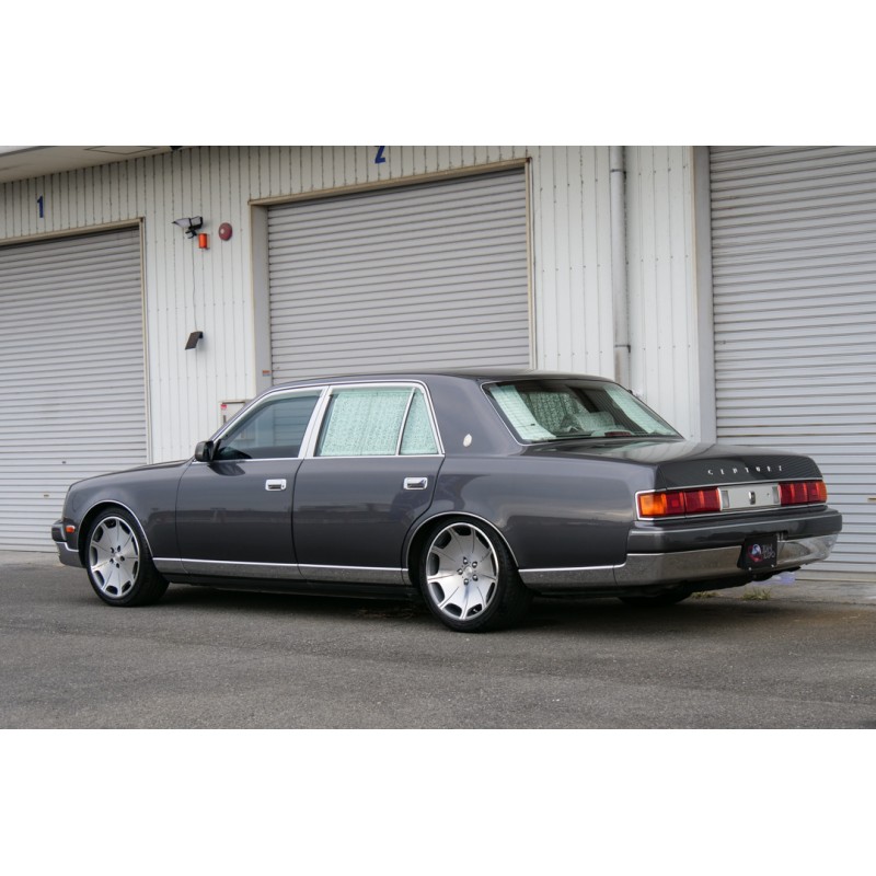Toyota Century (N.8497) view 4
