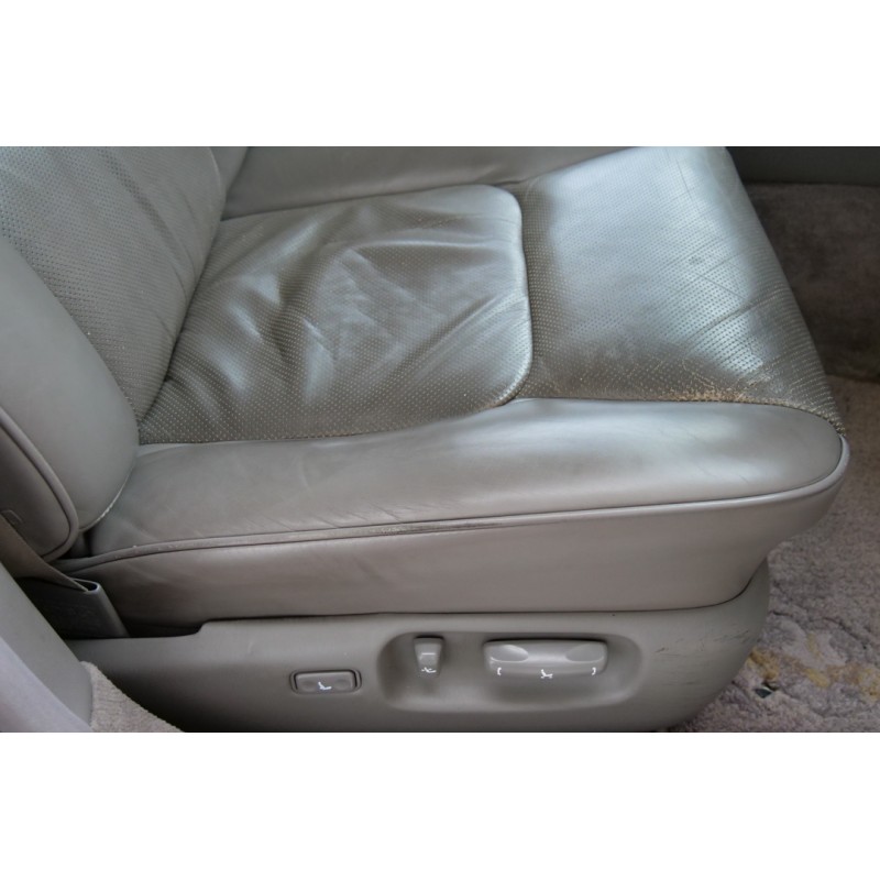 Toyota Century (N.8497) view 51