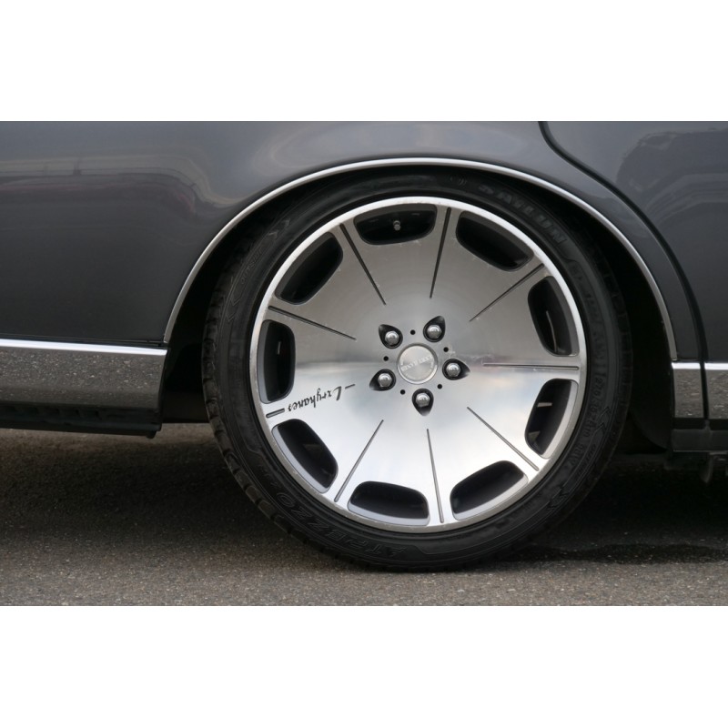 Toyota Century (N.8497) view 37