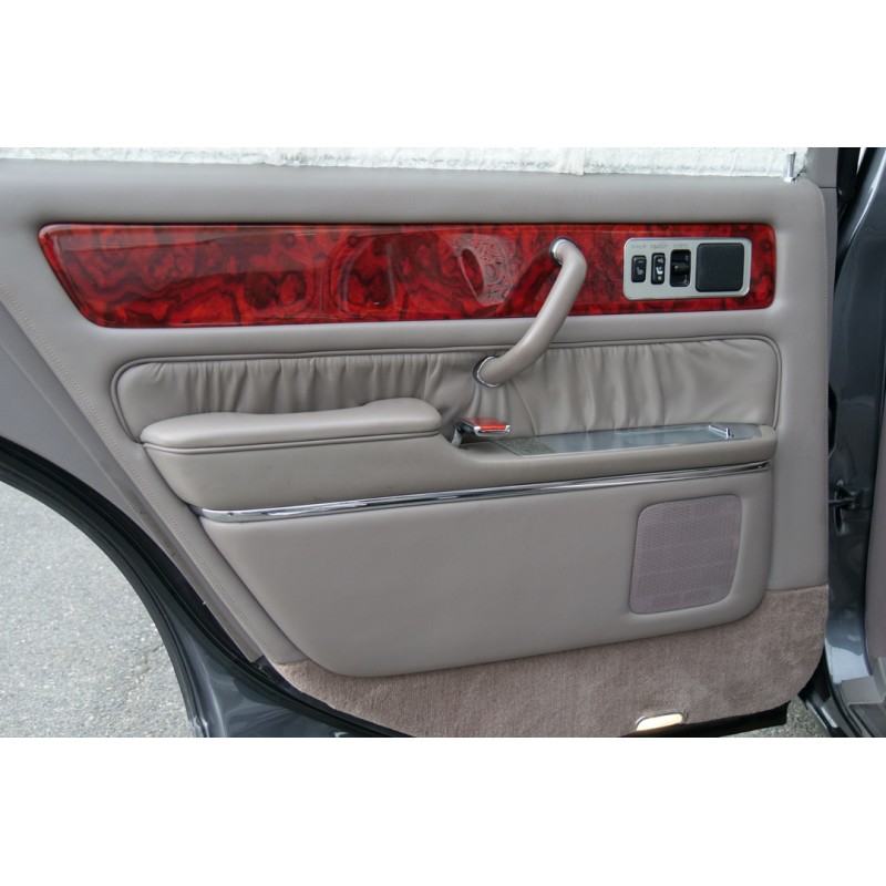 Toyota Century (N.8497) view 92