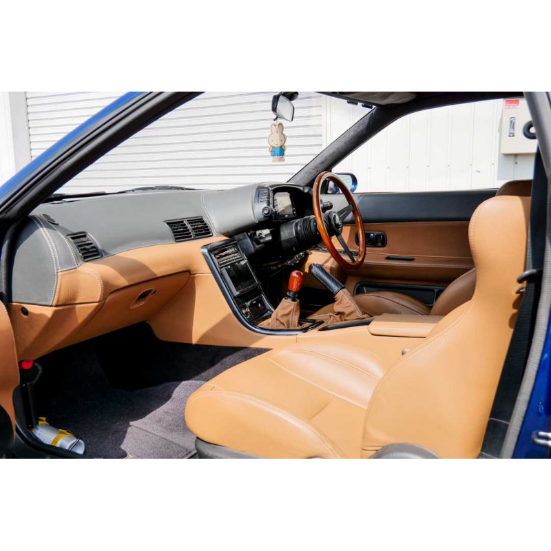 Nissan Skyline GTR R32 6M/T R35 style interior (N.8369) view 103