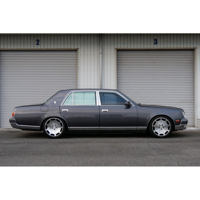 Toyota Century (N.8497) view 27
