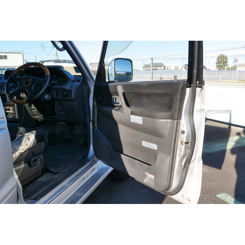 Mitsubishi Pajero Evolution (N.8533) view 32