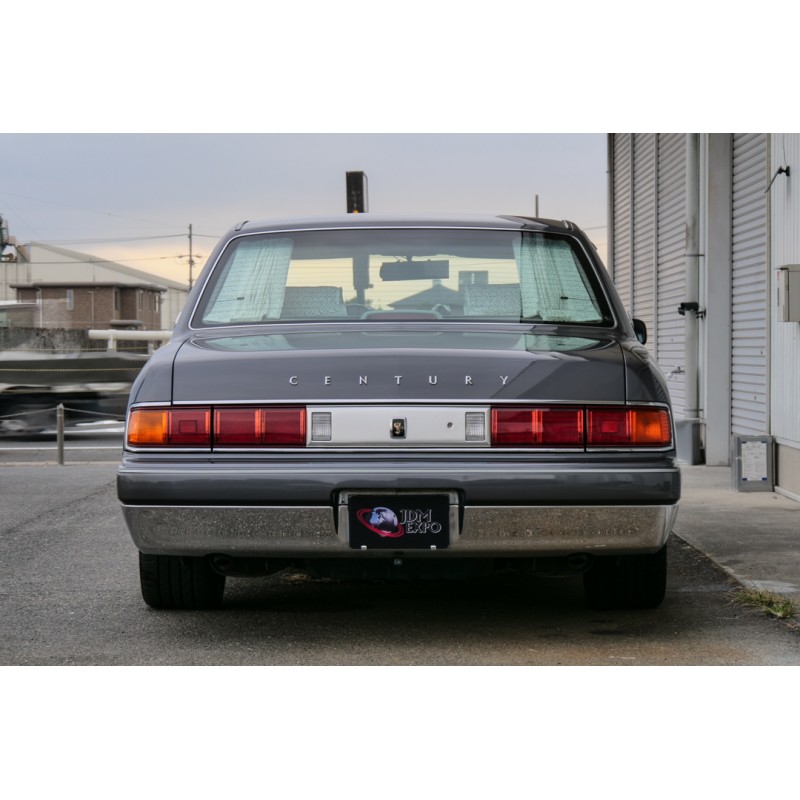 Toyota Century (N.8497) view 6