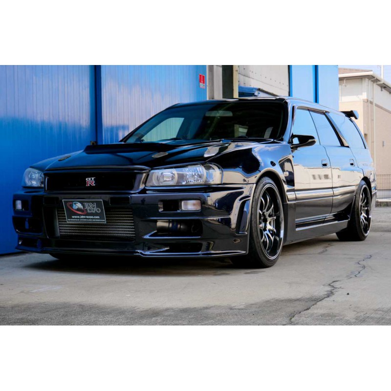 Nissan Stagea (N.8432)
