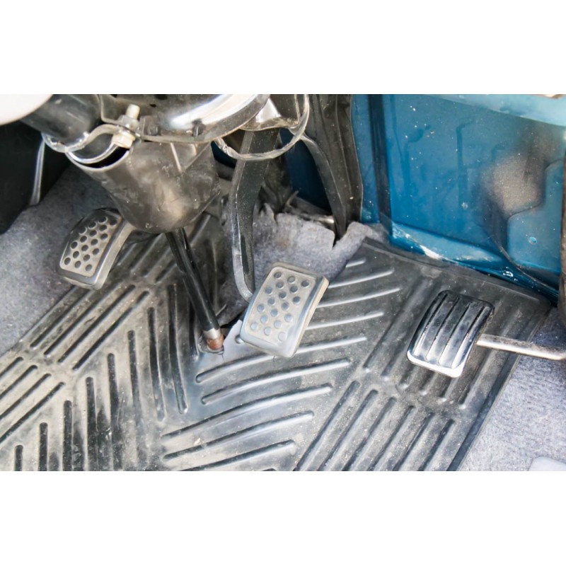 Mitsubishi Bravo (N.8487) view 30
