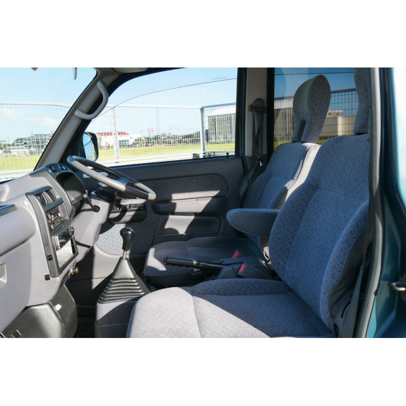 Mitsubishi Bravo (N.8487) view 15