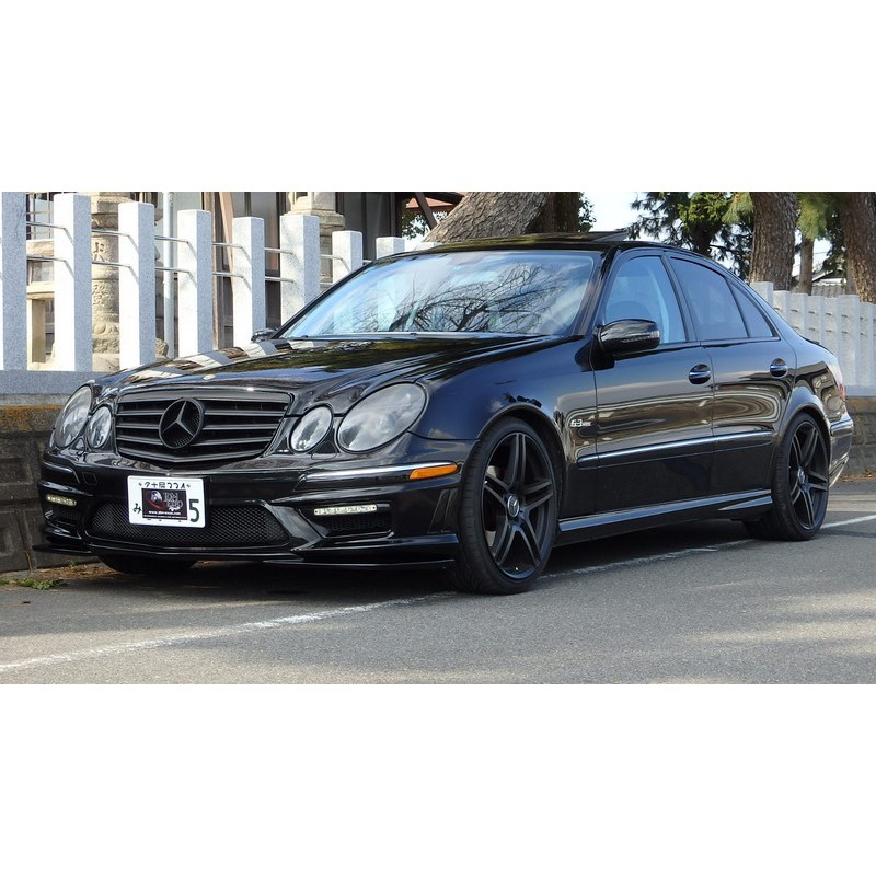 Mercedes Benz E320 (E63 AMG replica) for sale (N.7966)